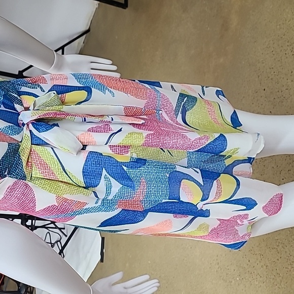 BCBGeneration Textured Tropical Bright Abstract Floral Ruffle Ties Halter Dress - Picture 7 of 13